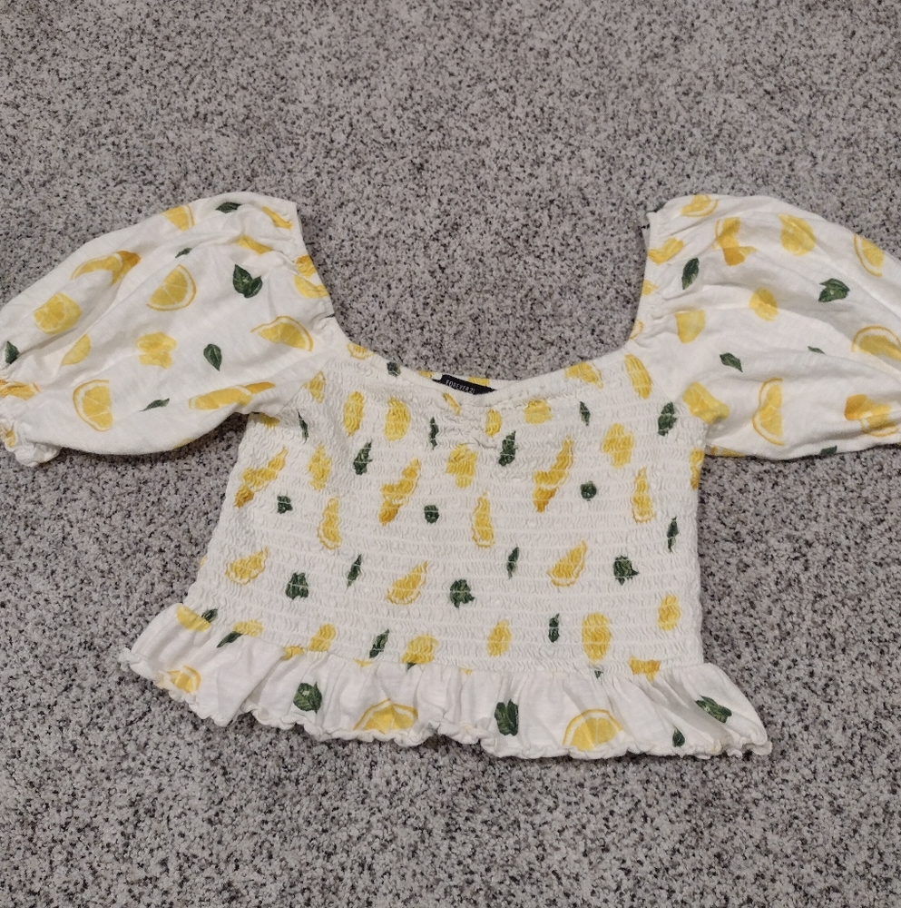 Lemon pattern crop top size M